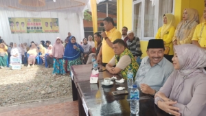 DPD Golkar Kabupaten Pasaman Meriahkan HUT GOLKAR Ke-61 Dengan Mengelar Bazar Sembako Murah.