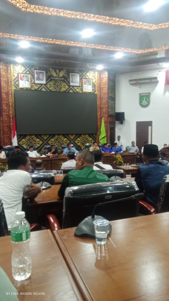 DPRD Kota Dumai Adakan RDP Bersama Petani RT 07 dan RT 014 Batu Terintip Sungai Sembilan. 