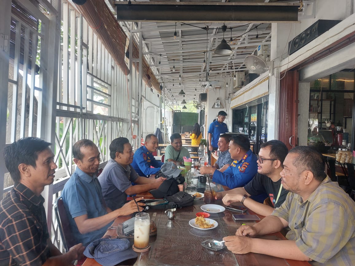 AKBP Jenda Kita Sitepu dengan media Ngopi bareng Gandeng Wartawan Lawan TPPO, PMI Ilegal