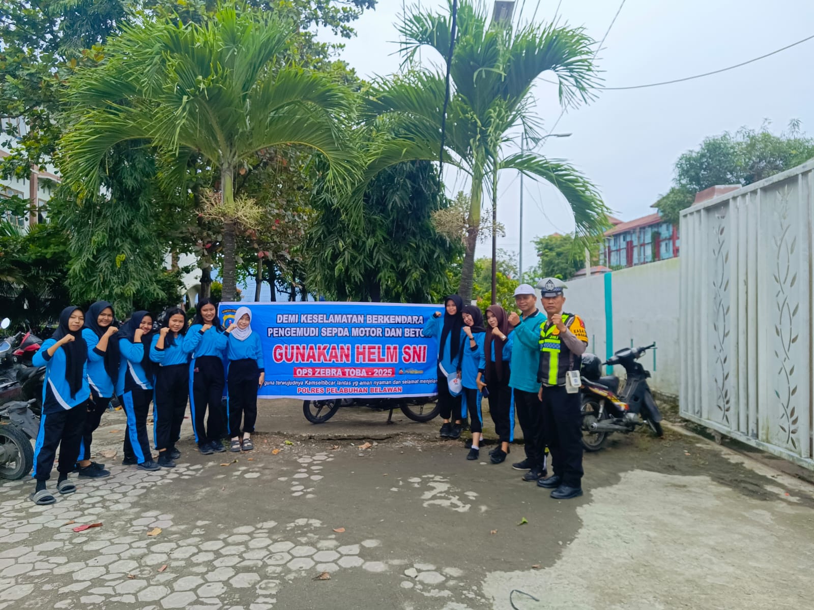 Sat Lantas Polres Pelabuhan Belawan Sosialisasikan Ops Zebra Toba 2025 kepada Siswa Yayasan Sinar Husni