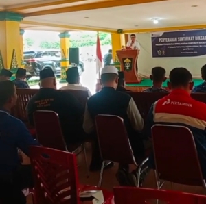 Penyerahan Sertifikat Diksar Satpam, Ketua LAMR: “Jaga Marwah, Jaga Adab, Jaga Amanah Sertifikat”,.