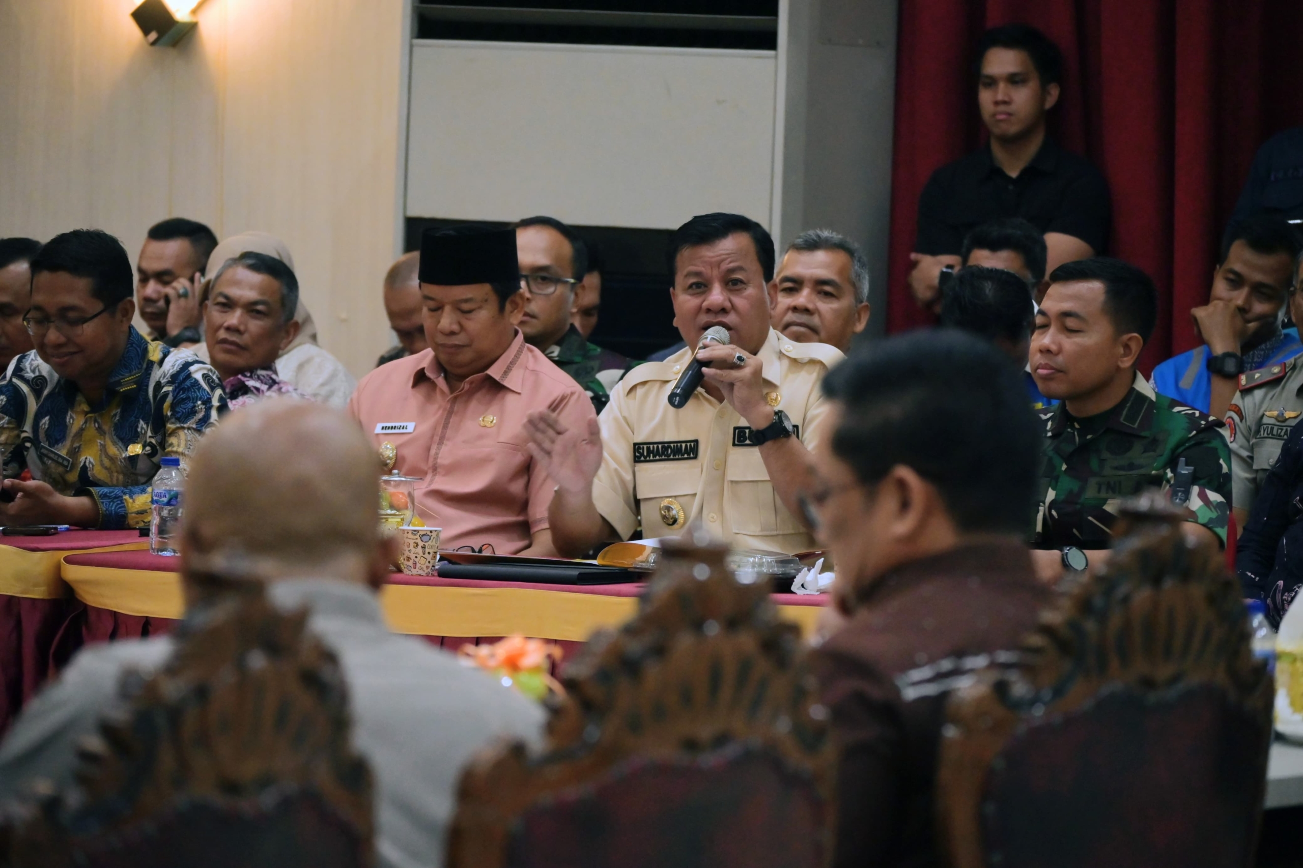 Bupati Kuansing Suhardiman Amby Hadiri RapatKoordinasi Lintas Sektoral Operasi Lilin Lancang Kuning 2025