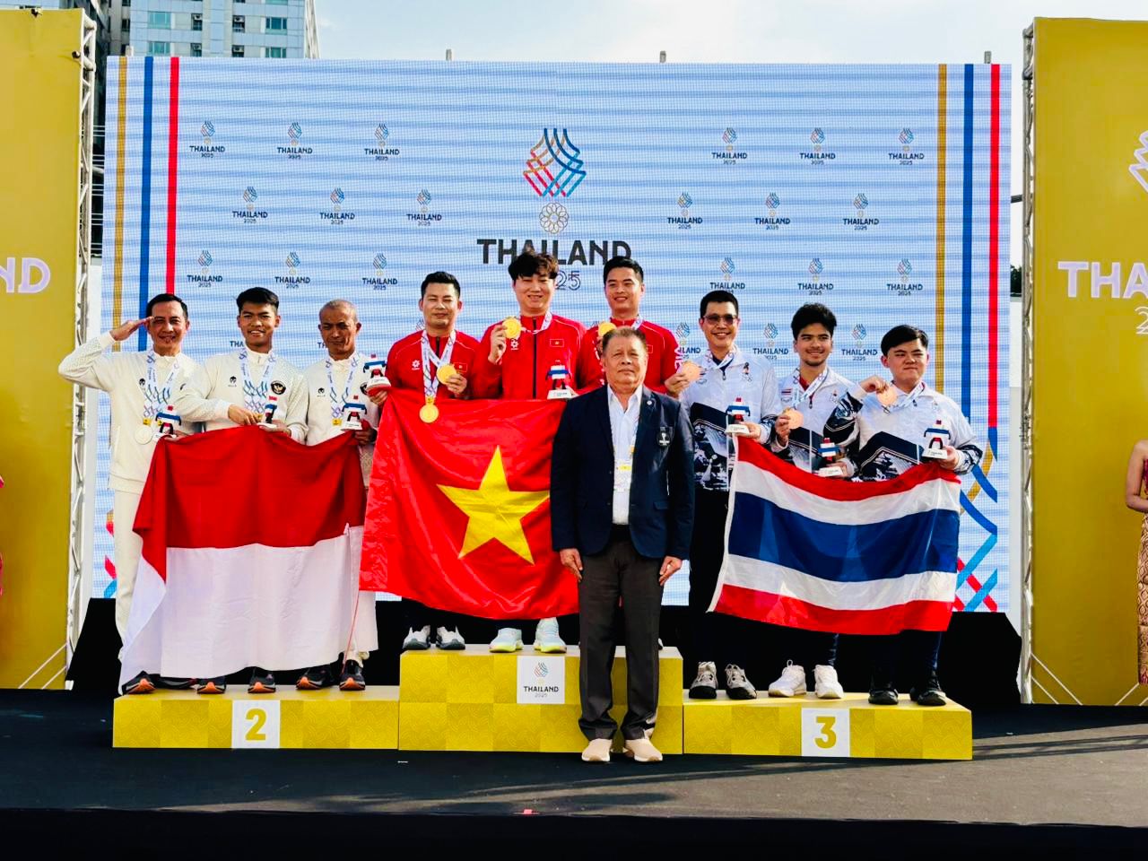 Prajurit Udayana Pelda Dewa Putu Yadi Suteja Persembahkan Dua Perak SEA Games 2025