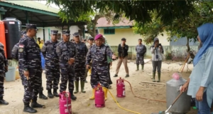 TNI AL Dalam Penanganan  Pasca Bencana  Banjir Memastikan Pelayanan Kemanusiaan Kepada masyarakat Terdampak Banjir 