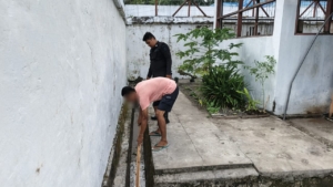 Gerak Bersih Selokan Dukung Lingkungan Lapas Saparua Sehat dan Aman