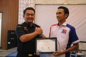 Kemitraan Strategis: PWMOI Dumai Raih Penghargaan dari Bea Cukai, Sinergi Media dan Pemerintah