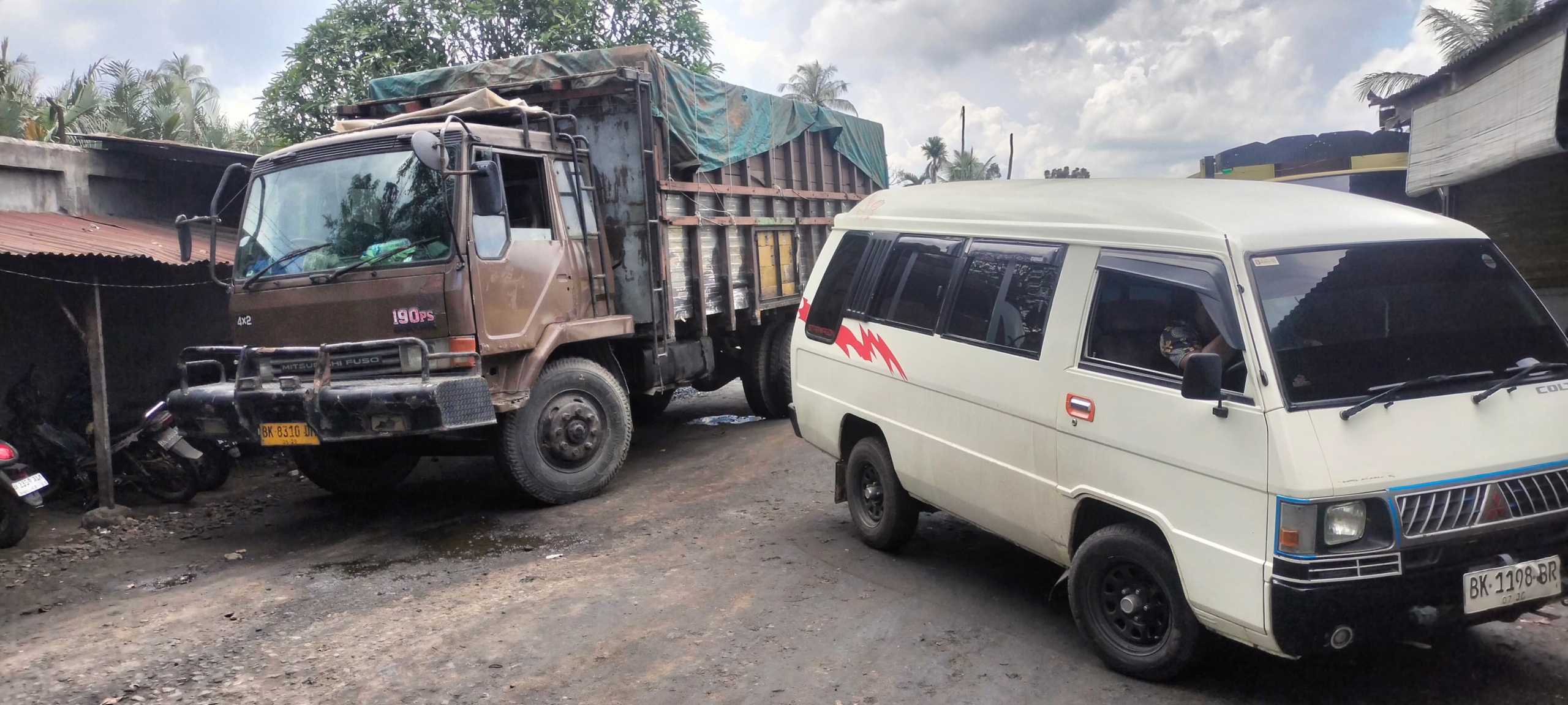 Sat Reskrim Polres Pelabuhan Belawan Lakukan Penyelidikan Terkait Konten Gudang BBM Ilegal