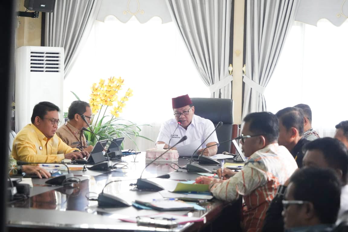 Bupati Kuantan Singingi Tekankan Percepatan PAD: OPD Diminta Kerja Lebih Serius