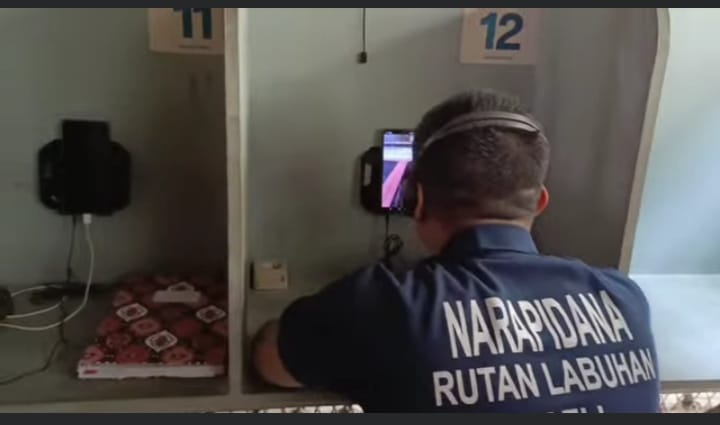 Rutan kelas 1 labuhan Deli Memberikan Pelayanan Mendukung Hak Komunikasi  Warga Binaan Warung Telekomunikasi Kusus Pemasyarakatan