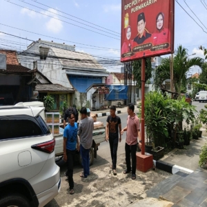 “Menjelang Hari Raya Idhul Fitri 1447 Hijriah, PDI Perjuangan Kabupaten Purwakarta Membagikan Paket Lebaran Melalui Fraksi PDI Perjuangan Untuk Diberikan Ke Pengurus PAC dan Ranting Se- Kabupaten Purwakarta”