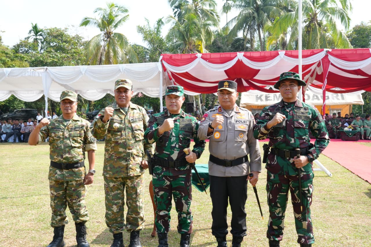 Bupati dan Wabup Kuansing Hadiri Penutupan TMMD ke-127 Bersama Pangdam dan Kapolda Riau