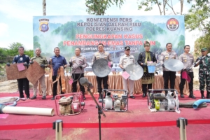 Wakapolda Riau dan Polres Kuansing: Zero PETI, 43 Tersangka dan 1.167 Peralatan Rakit Dimusnahkan 