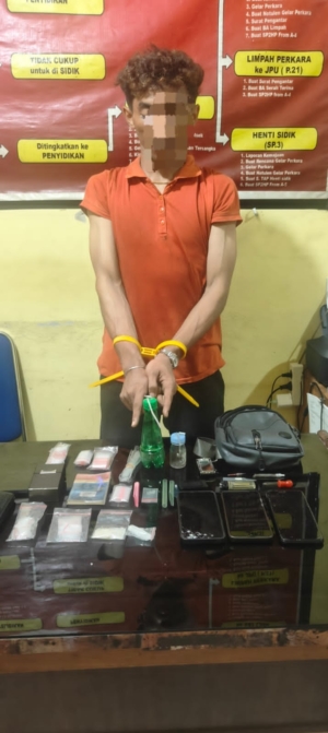 GEMPUR NARKOBA! Polsek Siak Hulu Sita 10,59 Gram Sabu, 2 Tersangka Masih Buron