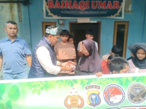 Kasat Narkoba AKP Hasan Basri Gelar Jum’at Berkah di Panti Asuhan, Iyon Pigur Tokoh Masyarakat Apresiasi