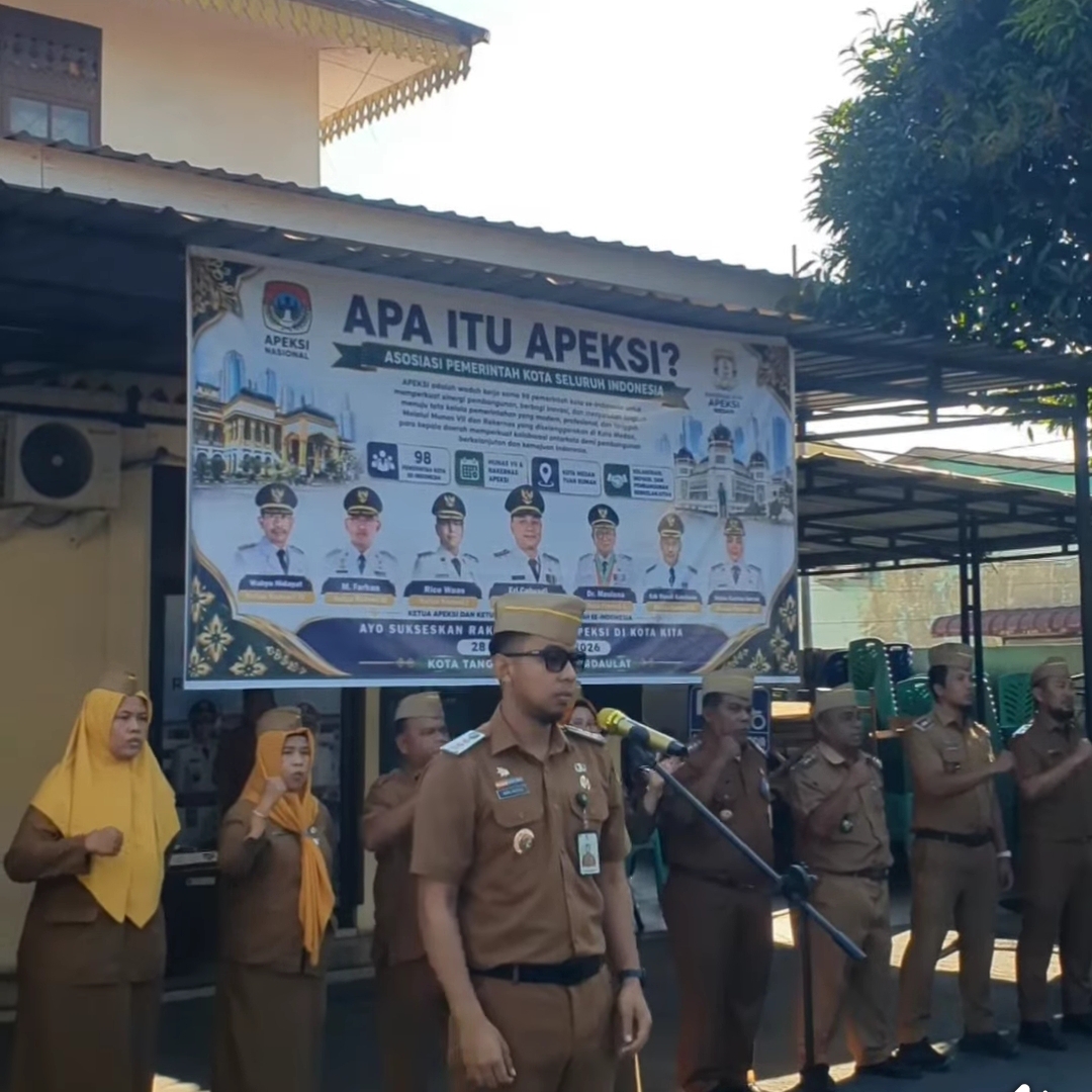 M.Aidiel Pimpin Apel Pagi Jajaran Kecamatan Medan Deli, Tegaskan Pentingnya Kebersihan dan Keamanan Lingkungan.