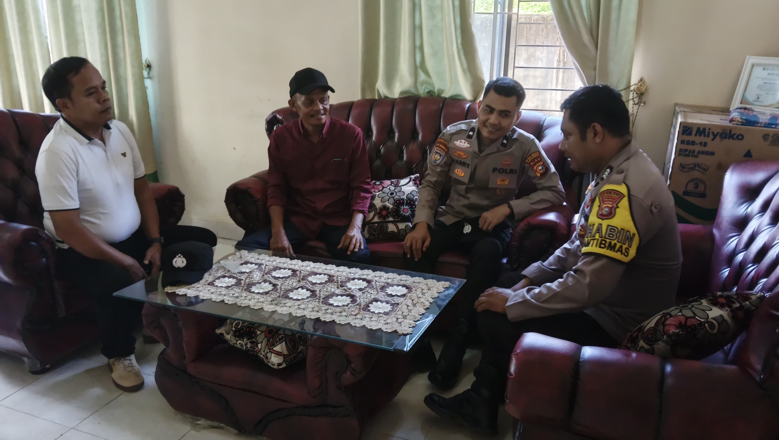 Kapolsek Cerenti Bersama Warga Dorong Ketahanan Pangan Lewat Penanaman Jagung Pipil di Desa Koto Cerenti 