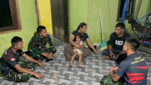 Ngobrol Bersama Ibu Asuh,Satgas TMMD 128 Kodim 0203/Langkat Eratkan Kebersamaan