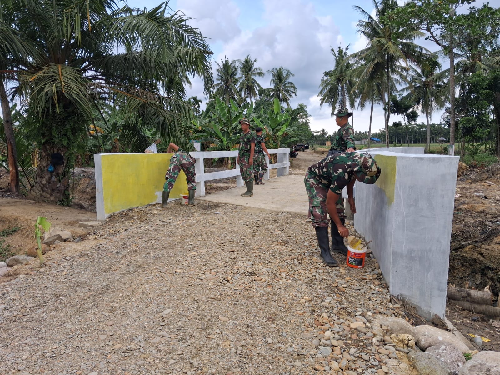 Jembatan Rampung,Investasi Masa Depan Lewat Kebersamaan