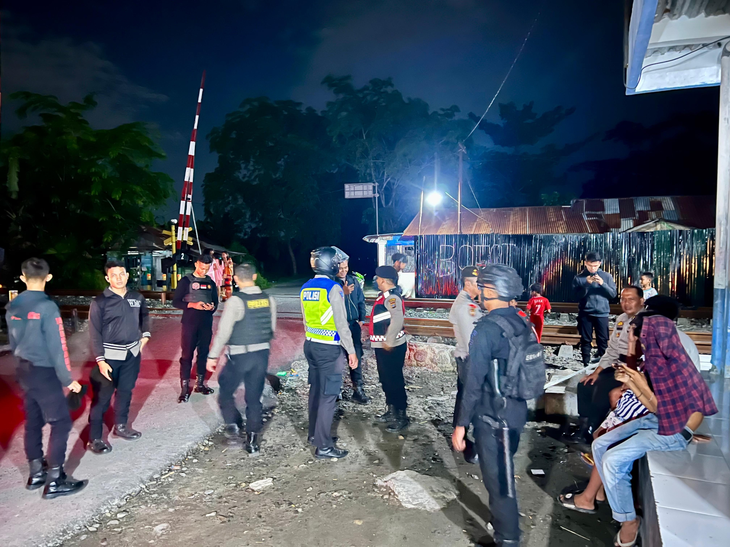 Polres Pelabuhan Belawan Bersama Brimob dan Dit Samapta Polda Sumut Gelar Patroli Gabungan Cegah Kejahatan Jalanan