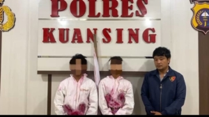Demi Viral, 2 Pemuda Kuansing Pakai Kostum Pocong Keliling Kota Taluk Kuantan Diamankan Satreskrim