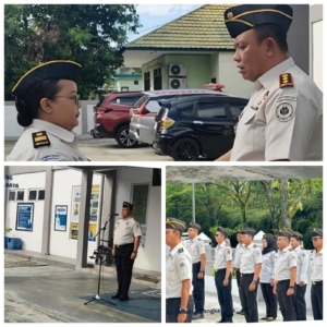 Bapas Kelas I Palangka Raya memberikan Apresiasi  Kinerja Pegawai  penyerahan piagam kepada pegawai 