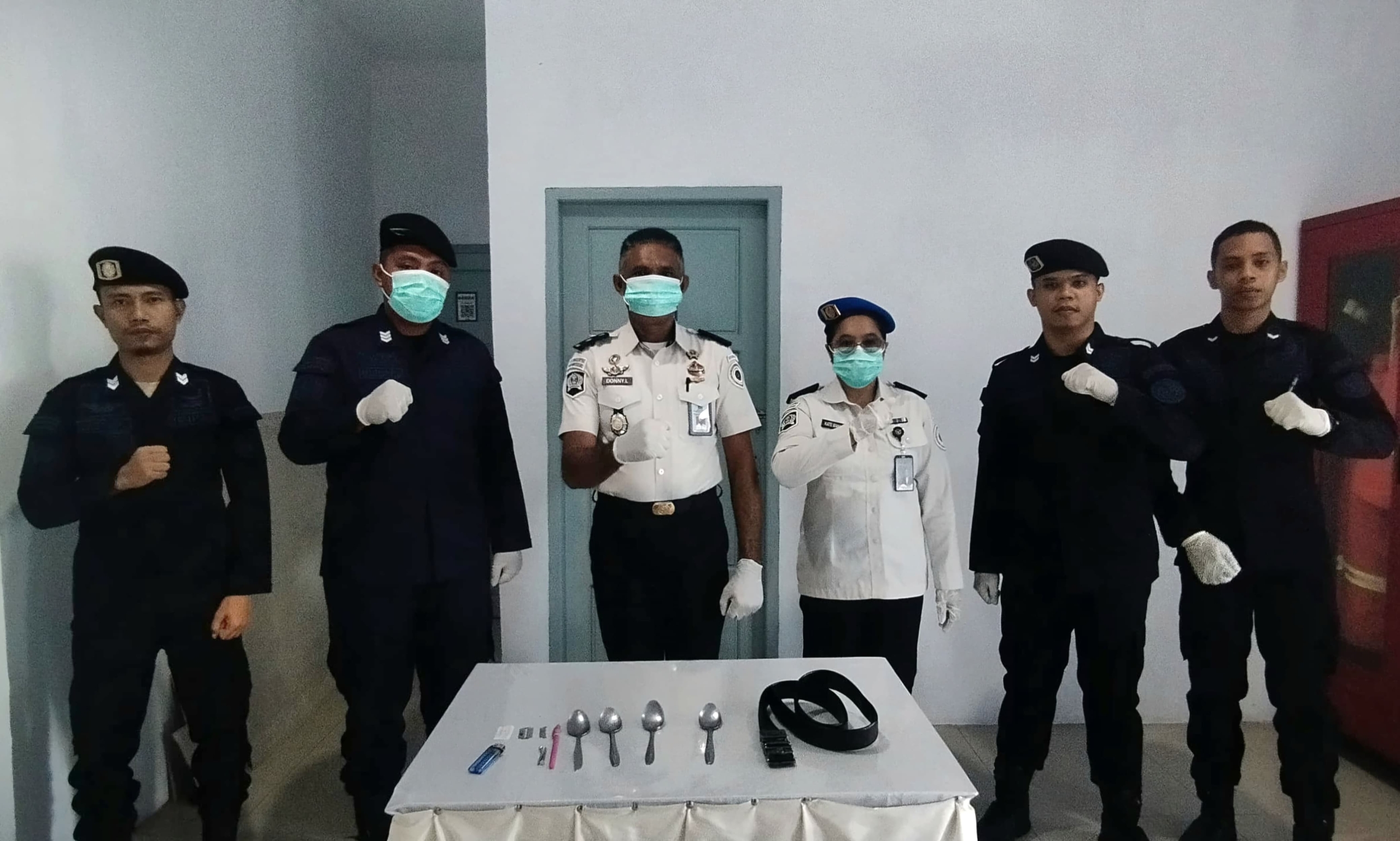 Razia Rutin Lapas Saparua, Petugas Amankan Sejumlah Barang Terlarang