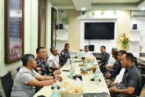MERAJUT SINERGI MARITIM BELAWAN: DARI LAPANGAN SEPAK BOLA HINGGA KEAMANAN SELAT MALAKA