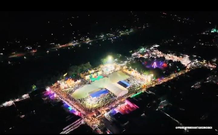 Megah..! Pantauan Udara MTQ Riau ke-44 di Kuansing, Lapangan Bagaikan Lautan Cahaya