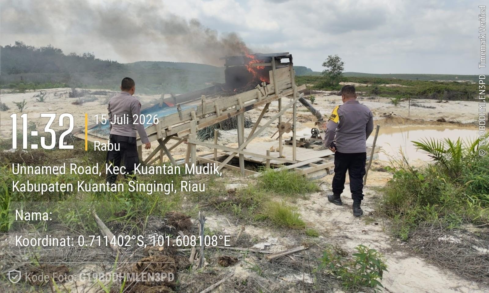 Polsek Kuantan Mudik Tertibkan 17 Rakit PETI di Areal PT KTBM, Tegaskan Komitmen Berantas Penambangan Ilegal