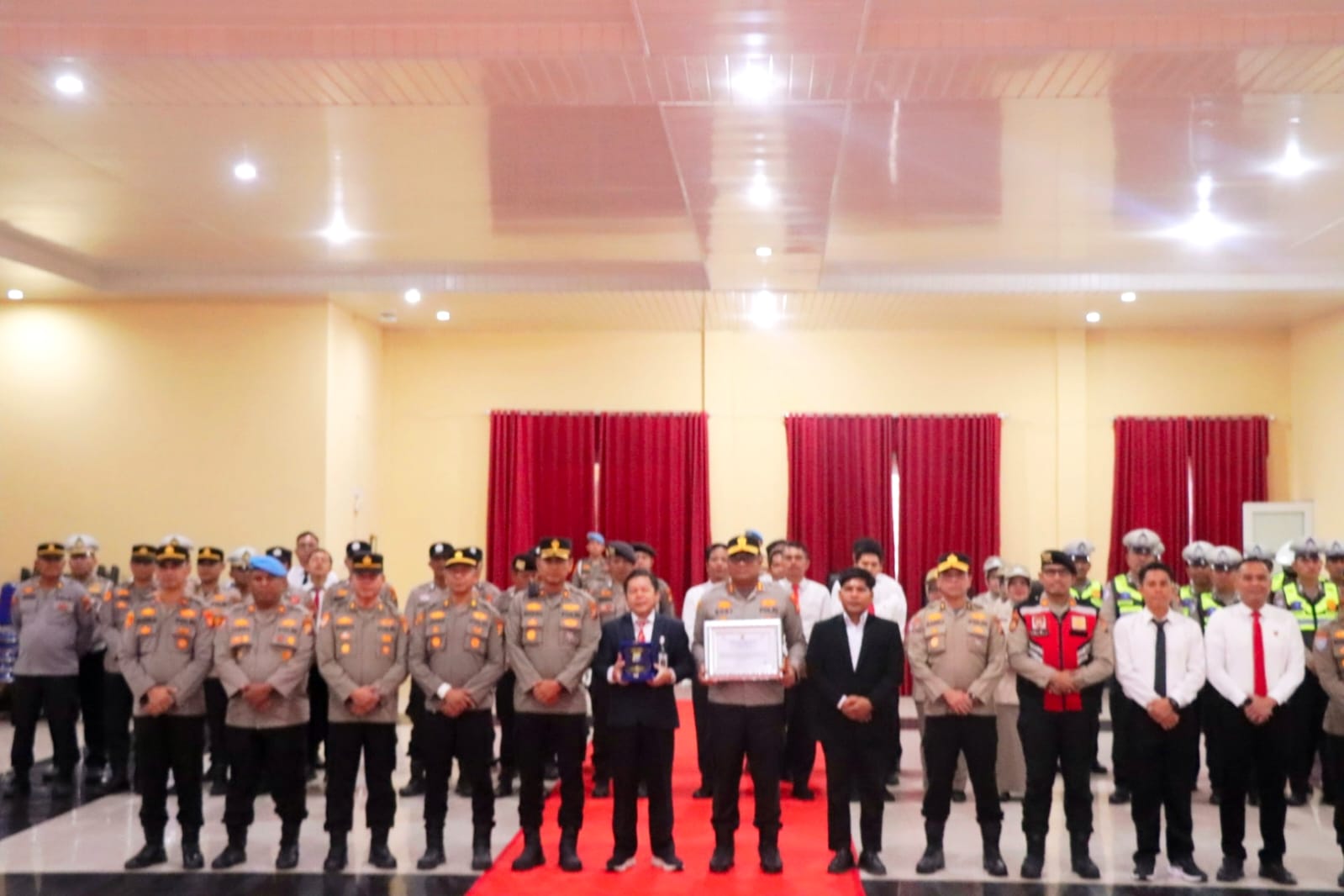 Polres Kampar Raih ‘Presisi award’ dari lemkapi – Dinilai Inovatif Dalam Pelayanan dan Penegakan Hukum