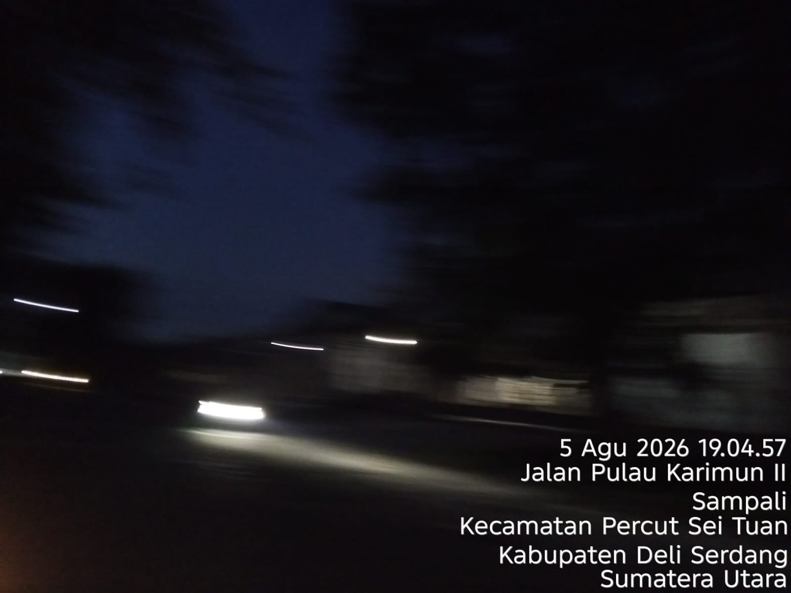 Terangi Dulu Dong! Jalan di Kawasan Industri Modern Medan Masih Andalkan Lampu Bulan