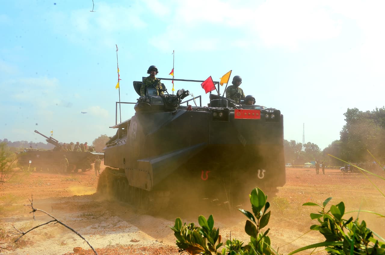 PASUKAN PENDARAT KORPS MARINIR BERHASIL REBUT DAN KUASAI PANTAI LAWAN