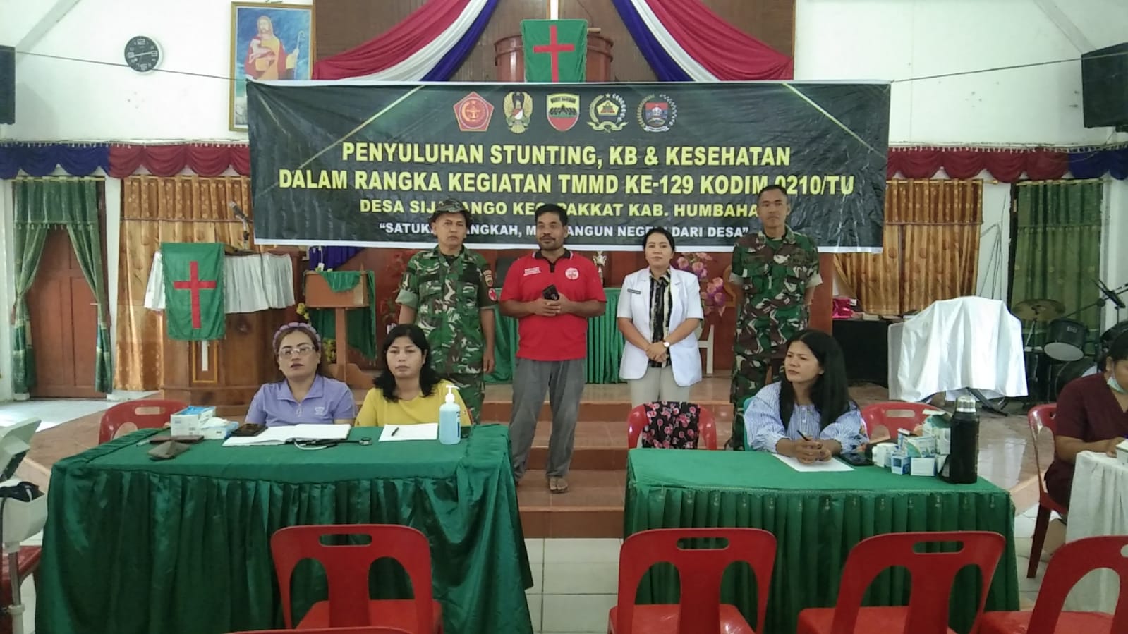 TMMD Ke 129 Kodim 0210/TU Beri Penyuluhan Stunting, KB dan Kesehatan di Desa Sijarango 
