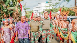 “Sang Merah Putih Terbesar di Indonesia Berkibar di Puncak Gunung Cycloop, Koops TNI Habema : Gegap Gempita Damai Persatuan dari Tanah Cenderawasih”