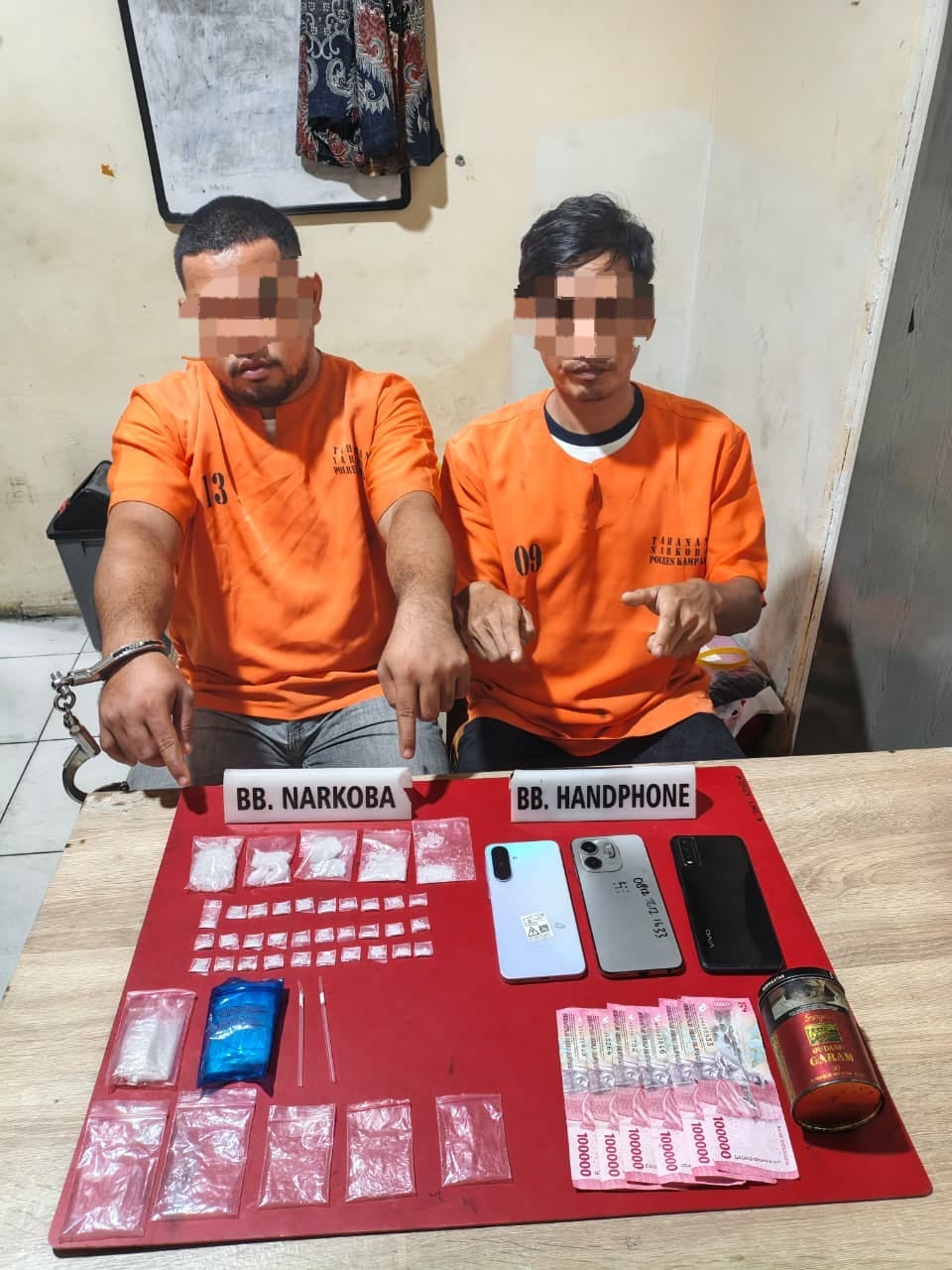 Sembunyikan Narkoba di Kaleng Rokok, Dua Pria Termasuk Mahasiswa Ditangkap Polisi