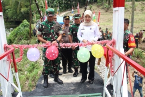 Dandim 0201/Medan Resmikan Jembatan Gantung Perintis Garuda di Namorambe,TNI Perlancar Mobilitas Warga