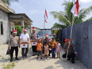 Polri Hadir di Tengah Warga, Ekspedisi Merah Putih Presisi Polsek Dumai Timur Salurkan Sembako