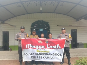Giat Minggu Kasih, Polsek Bangkinang Kota Hadir Beri Rasa Aman Ibadah Jemaat Gereja Pantekosta