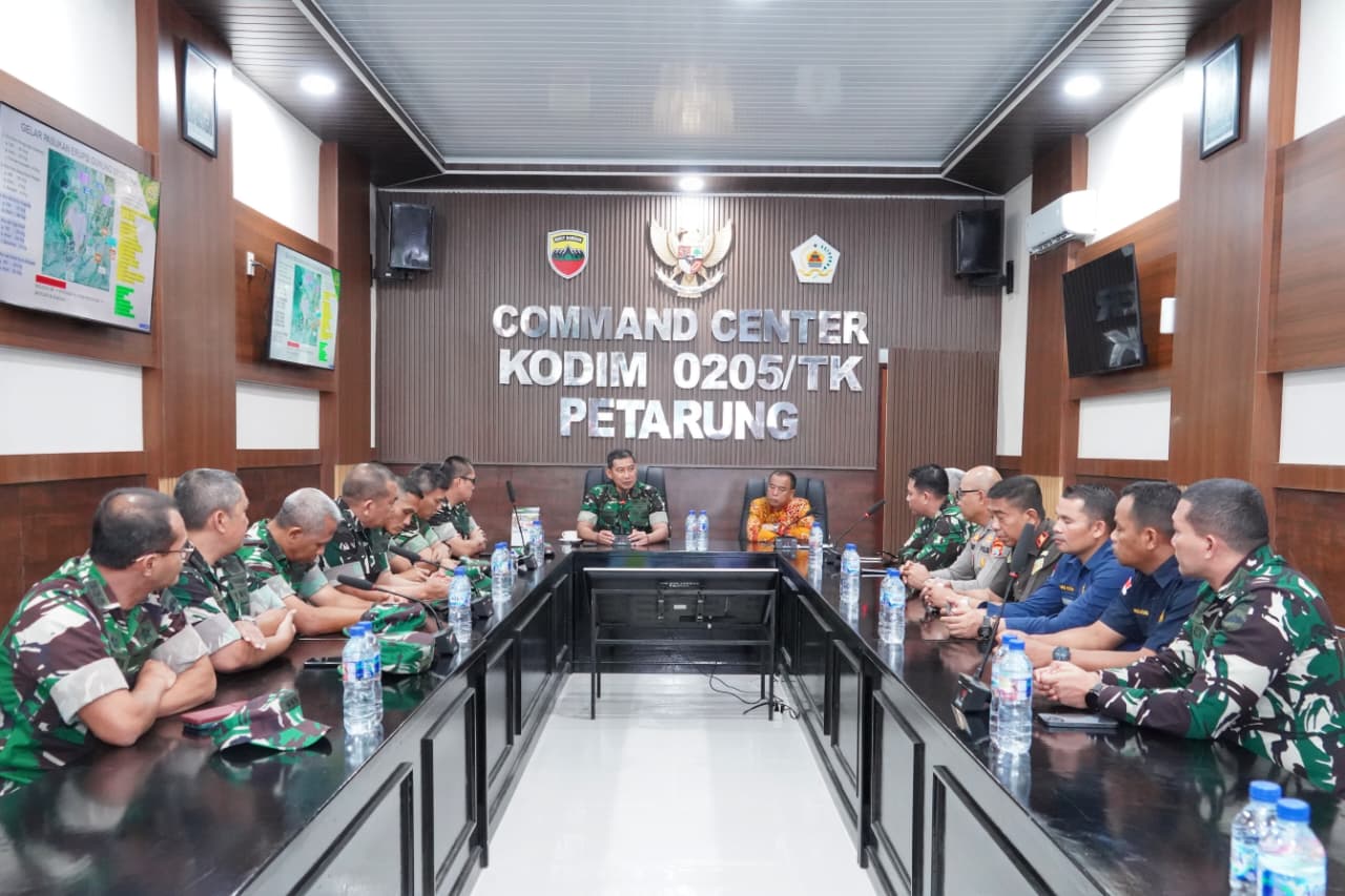 Pangdam I/BB Tinjau Kesiapsiagaan Penanganan Erupsi Gunung Sinabung, 1.279 Personel Disiagakan