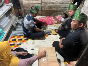 Giat Jumat Berkah Satlantas Polres Kampar: Santuni Korban Laka Lantas di Jalan Peltu Saidan, Tegaskan Polisi Pengayom Masyarakat