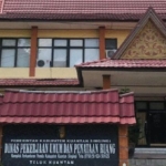 Diduga Pecah Paket.! Kadisdik Kuansing Disorot, 8 Paket Perencanaan Ruang Guru Rp 67,8 Juta Kembar Identik