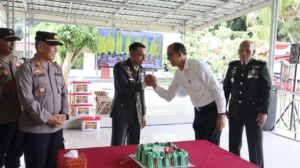 Perkuat Sinergitas TNI-Polri, Polresta Deli Serdang Beri Surprise HUT Ke-81 TNI