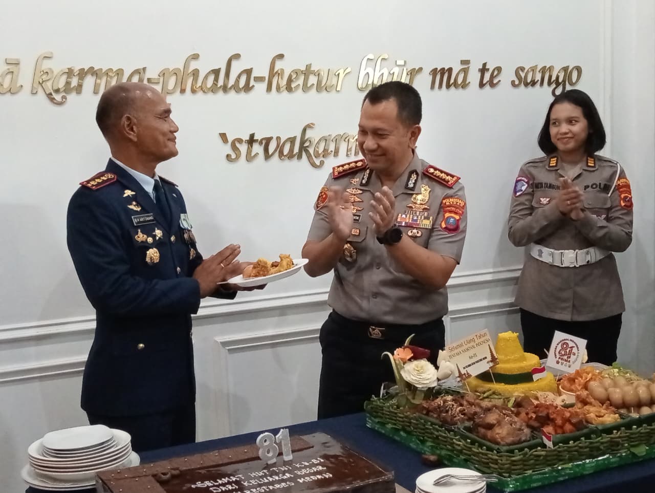 Dalam Rangka HUT TNI Ke – 81,  Kapolrestabes Medan Sambangi Mako Menhanud 1 Pasgat 