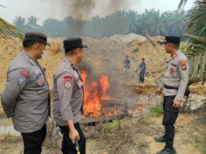 Polsek Benai Cegah Aktivitas PETI, 9 Rakit Stingkay di Sungai Langsat Ditertibkan