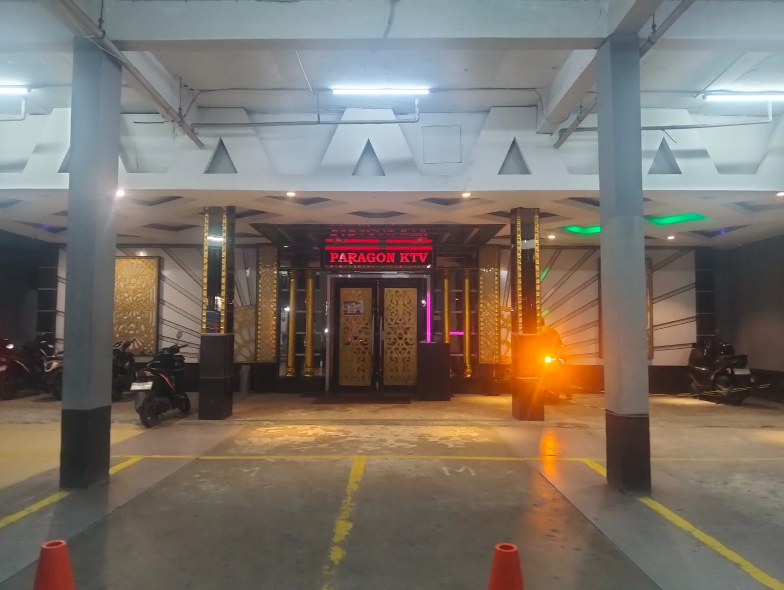 Paragon KTV Pekanbaru Kembali Beroperasi, Jam Buka Hingga Pagi Jadi Sorotan Publik