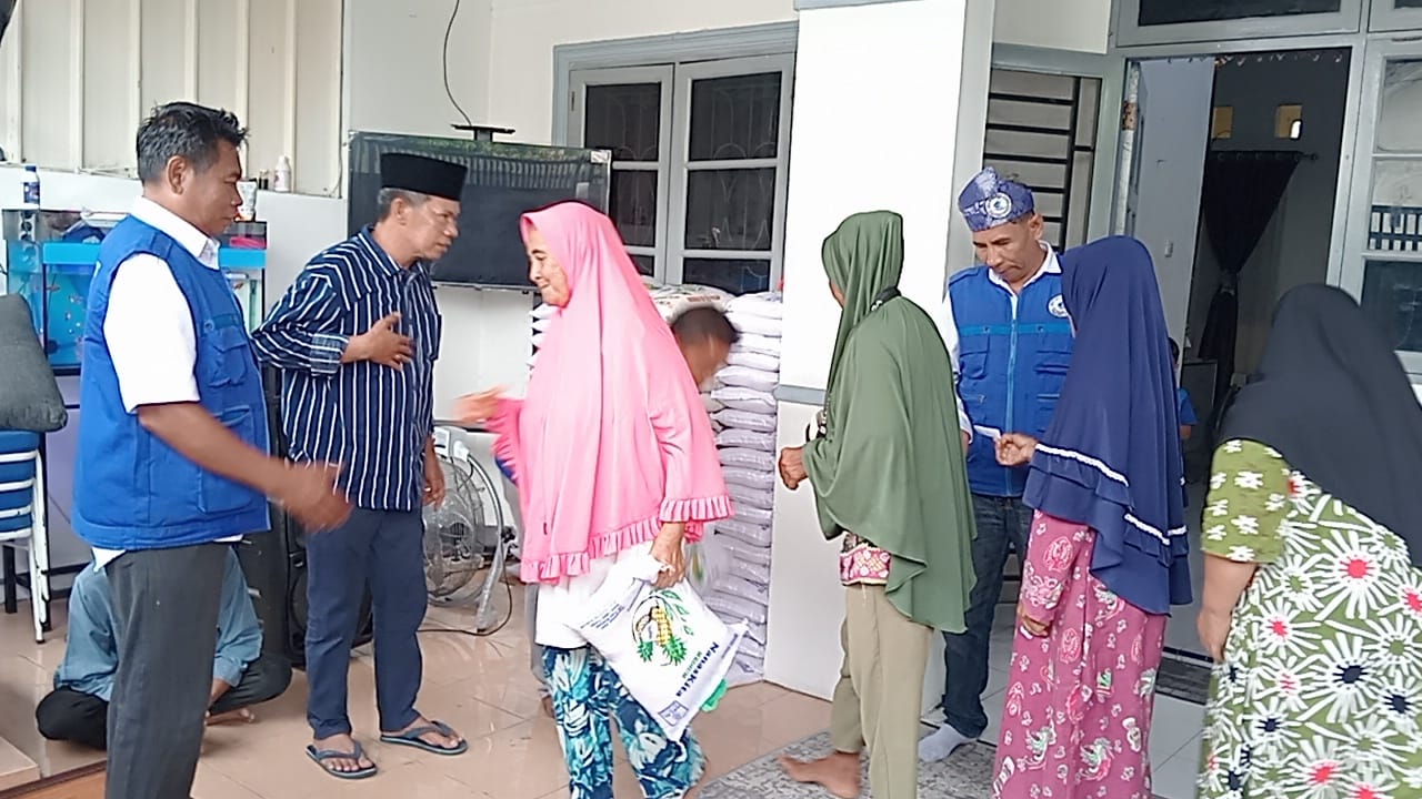 DPC HNSI Medan Kolabaorasi Dengan Relawan Wak Young Gelar Adakan Jumat Berkah