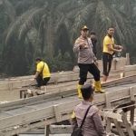 Polsek Singingi Tertibkan Dua Rakit PETI di Desa Sungai Bawang