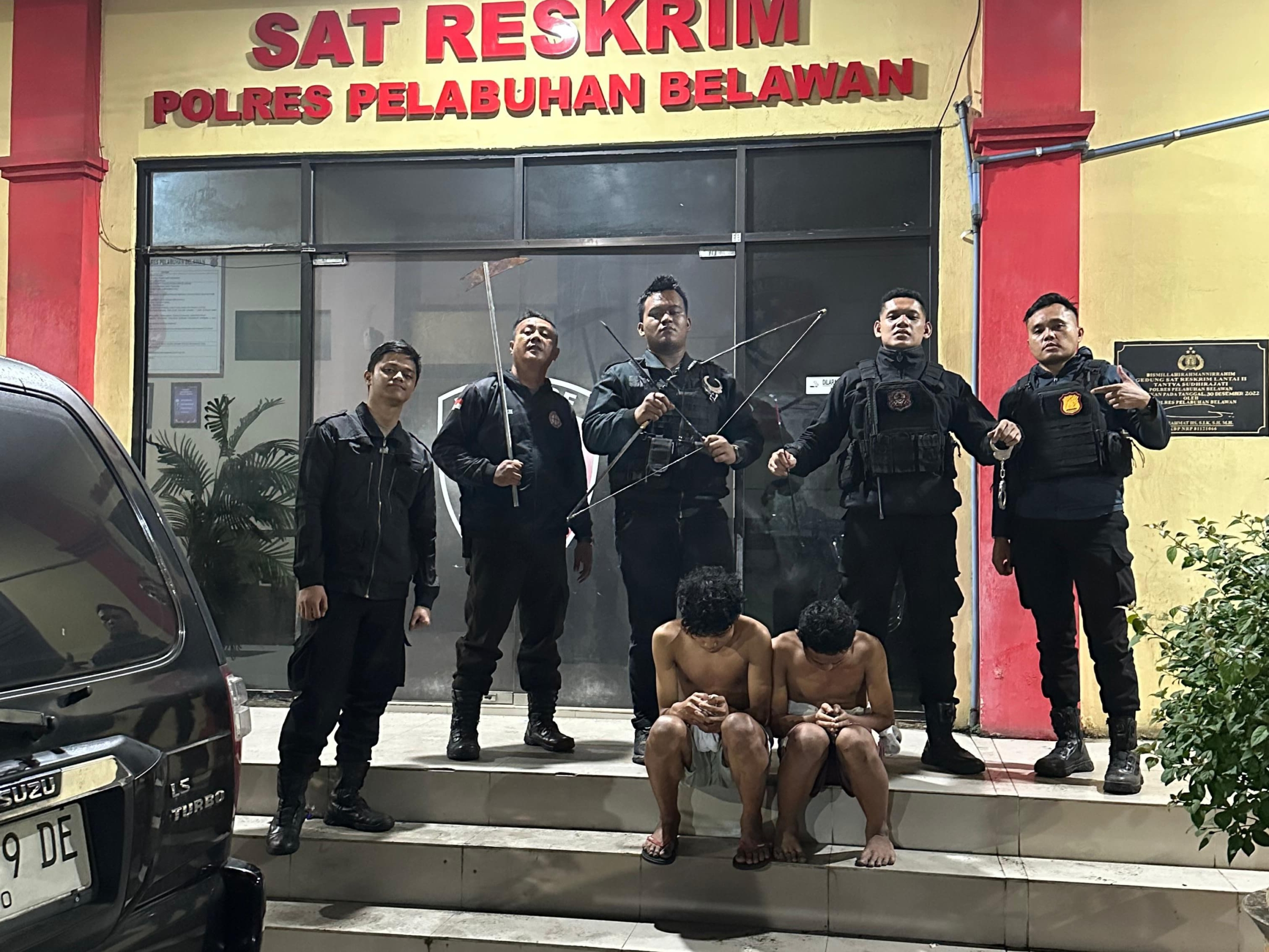 Tim Macan Polres Pelabuhan Belawan Amankan Dua Terduga Pelaku Tawuran dan Sita Sajam Di Tanjung Mulia