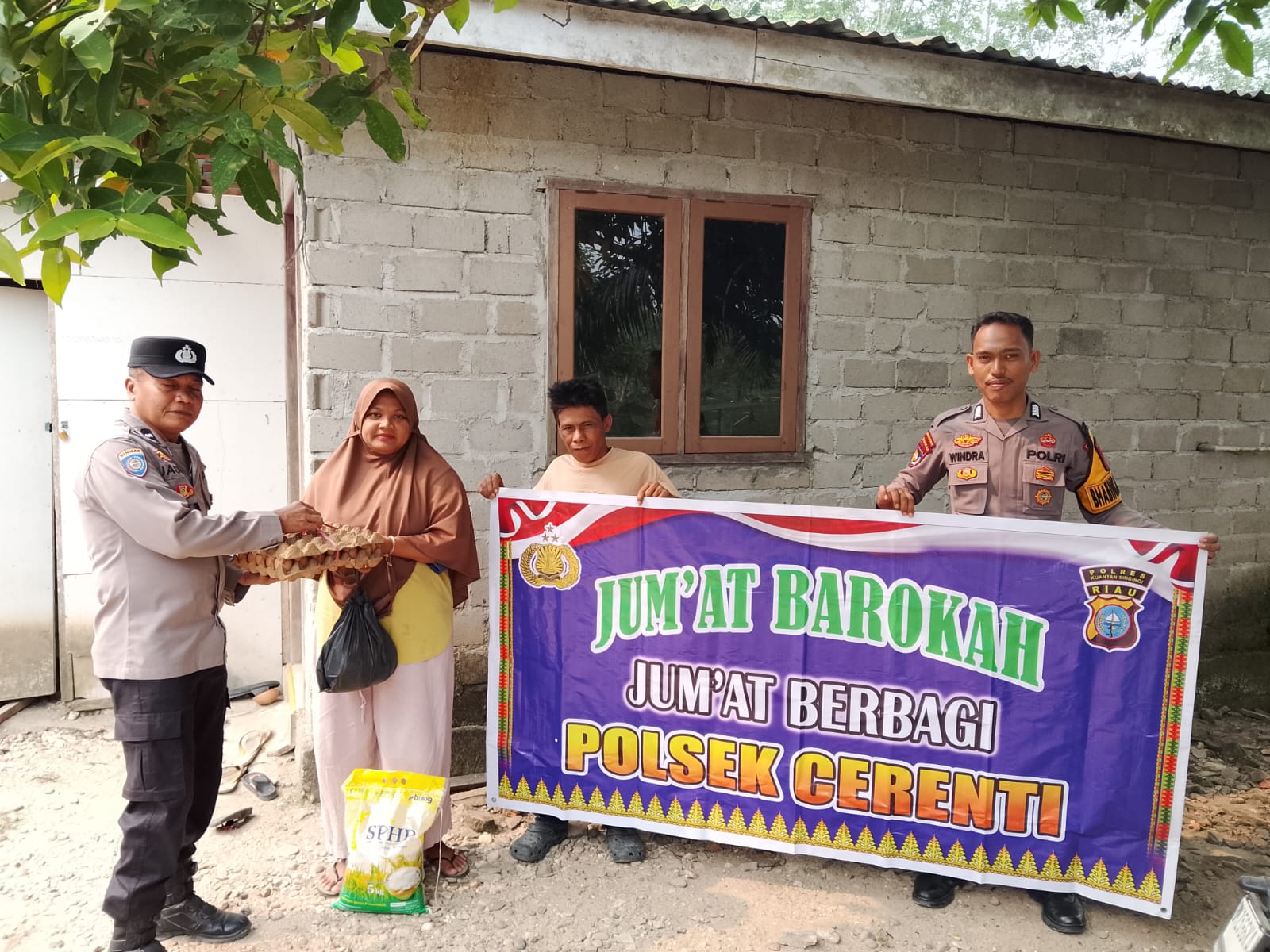 Jum’at Berkah, Polres Kuansing dan Polsek Jajaran Salurkan Sembako kepada Masyarakat