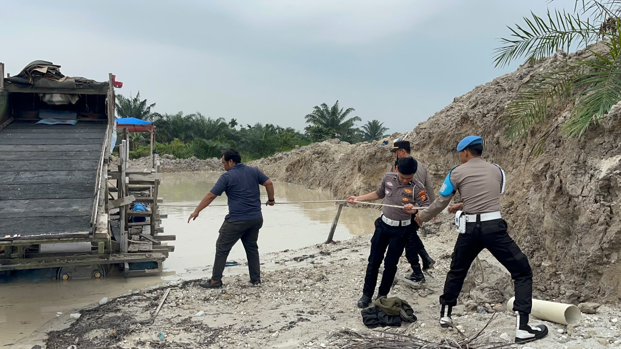 Polres Kuansing Tindak Lanjuti Pengaduan Masyarakat Melalui Layanan Kepolisian 110 Terkait Aktivitas PETI